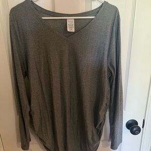Time and Tru Maternity Relaxed Long Sleeve. (3 shirts)
